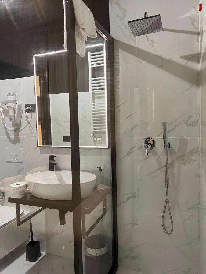 Viminale Domus Hotel โรม ภายนอก รูปภาพ