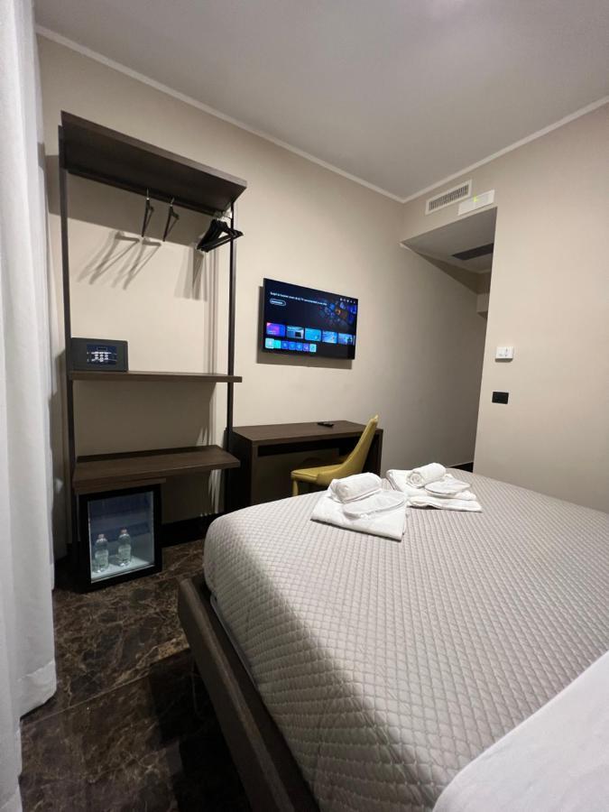 Viminale Domus Hotel โรม ภายนอก รูปภาพ