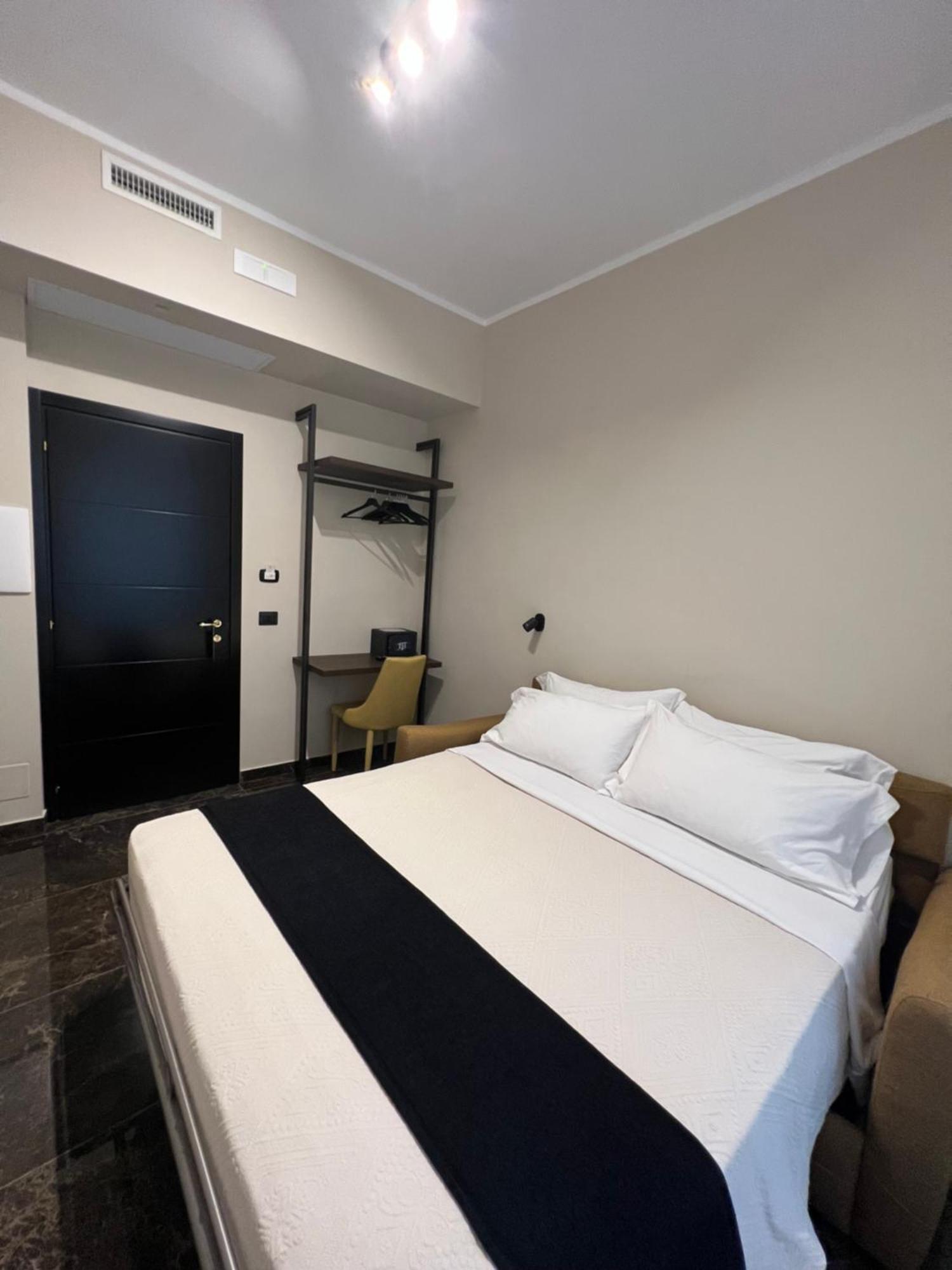 Viminale Domus Hotel โรม ภายนอก รูปภาพ